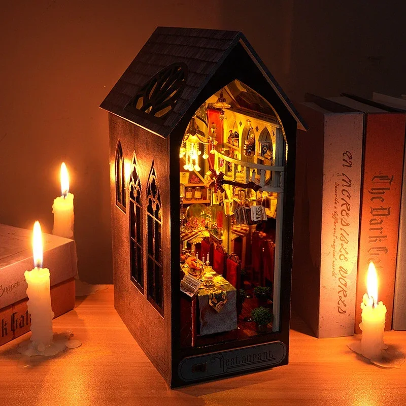 Diy Wooden Book Nook Kit Shelf Insert - Magiczna Restauracja Półka na Książki Dekoracja